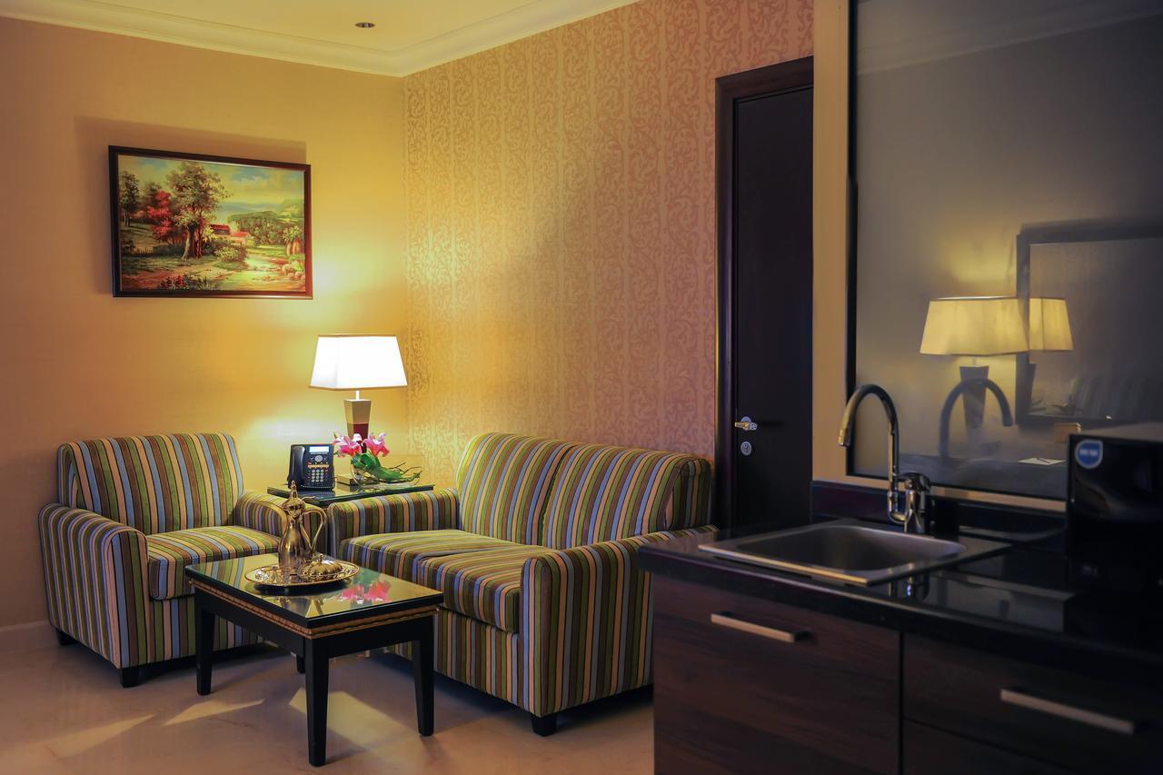Suite Inn Hotel Rijád Exteriér fotografie