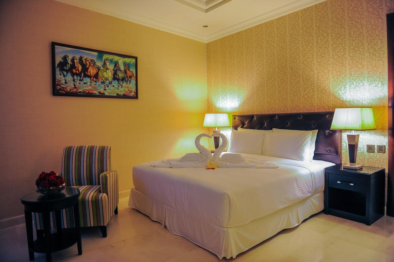 Suite Inn Hotel Rijád Exteriér fotografie