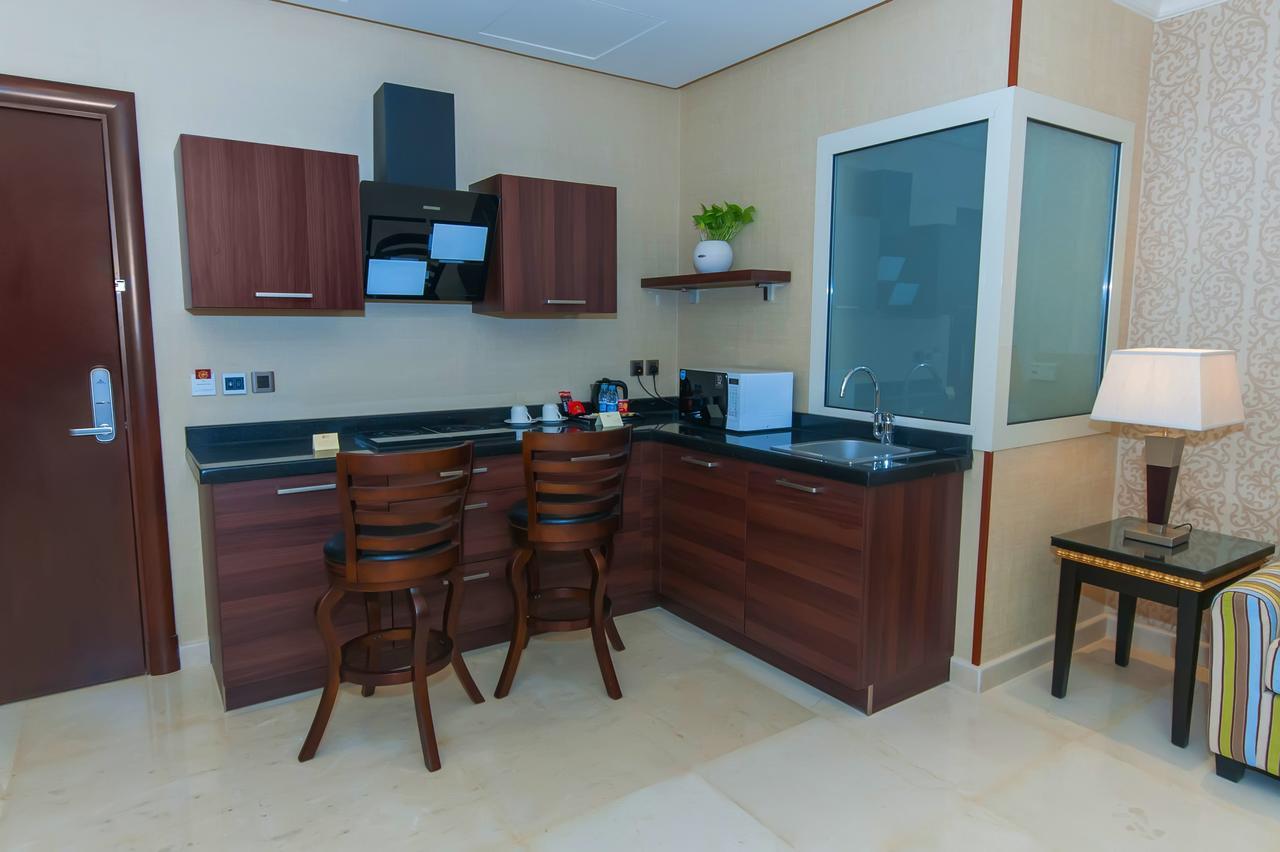 Suite Inn Hotel Rijád Exteriér fotografie