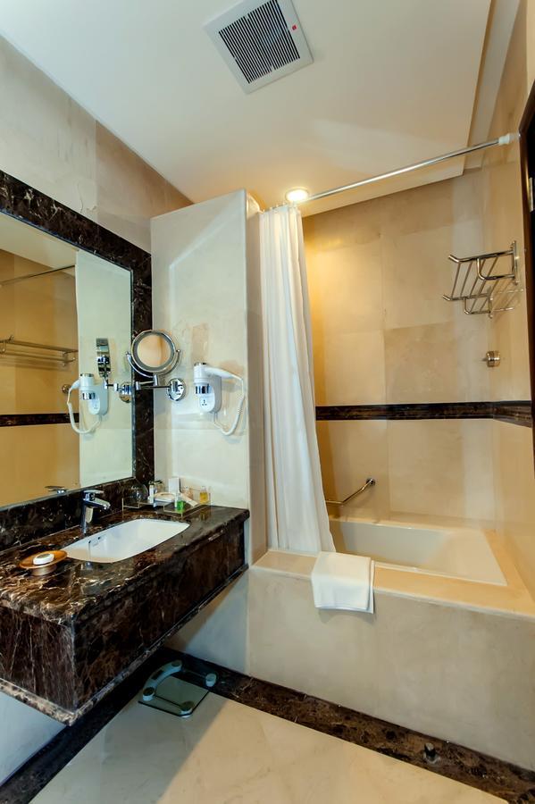 Suite Inn Hotel Rijád Exteriér fotografie